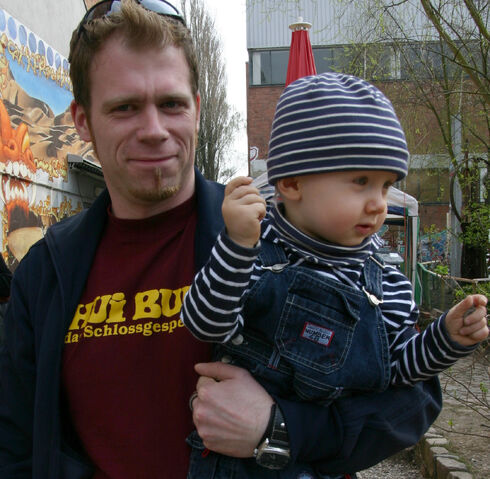 File:Father with child.jpg