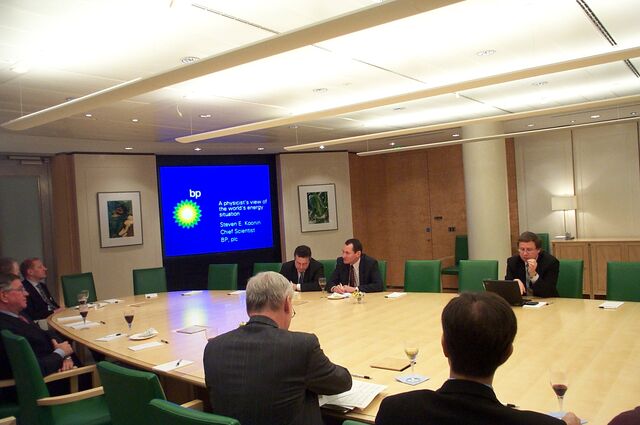 File:StevenKooninBP20050222 CopyrightKaihsuTai.jpg