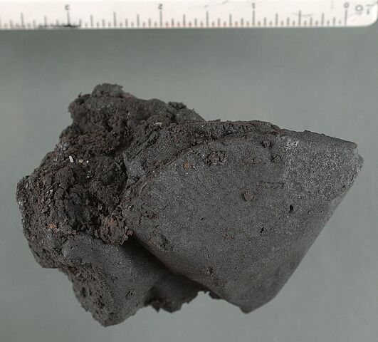 File:Heroin black tar.jpg