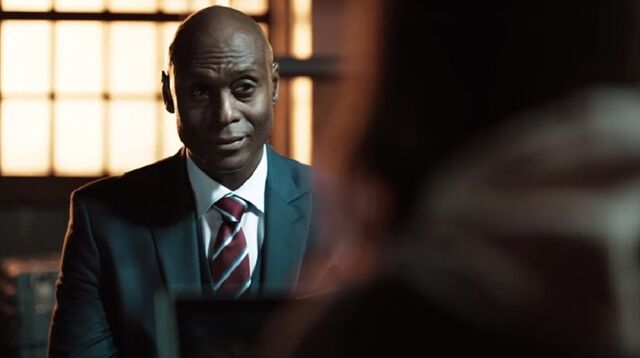 File:Martin Hatch (Episode 1)-02.jpg