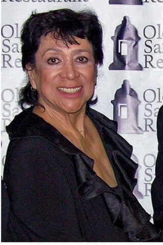 File:Liz Torres 2013.jpg
