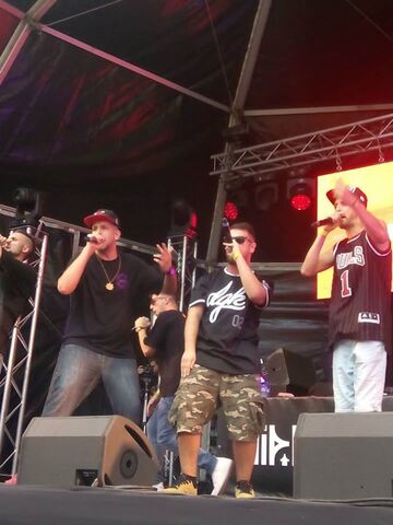 Archivo:24Siete en el Hipnotik Festival 2014 (3).jpg