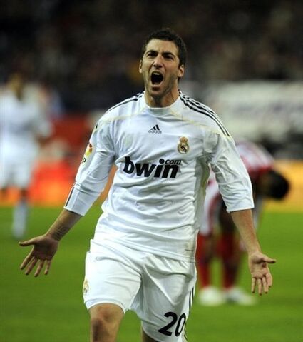 Archivo:Higuain.jpg