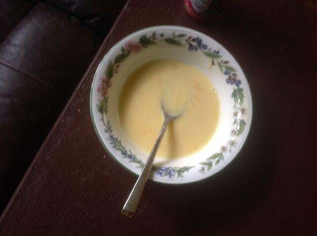 File:Bowl potato cheese soup.jpeg