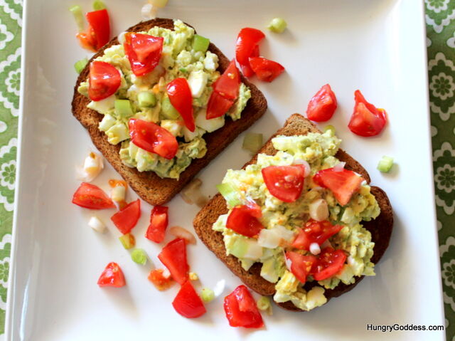 File:Avocado-Egg-Salad-with-Tomatoes-from-The-Hungry-Goddess.jpg
