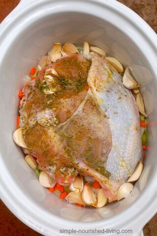 File:Slow-cooker-turkey-breast-garlic-raw-text.jpg