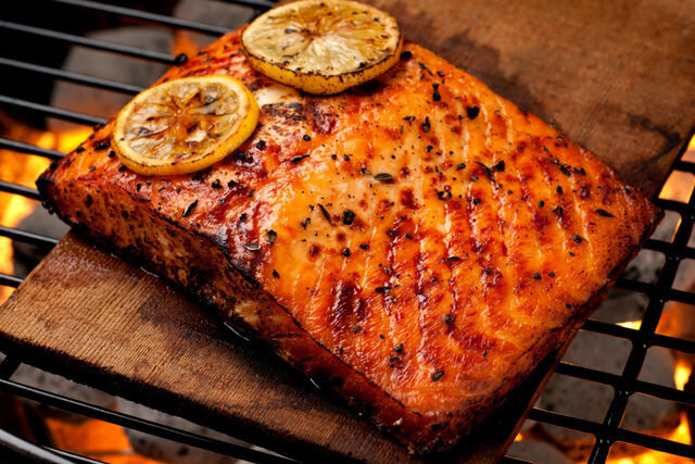 File:Cedar-planked-slamon.jpg