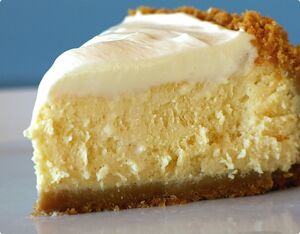 Lemon cheesecake slice