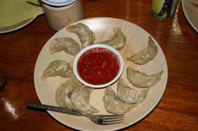 File:Mo-Mos and Khotes.jpg