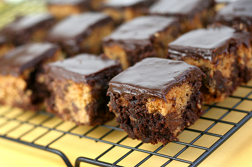 File:Cookiebrownie.jpg