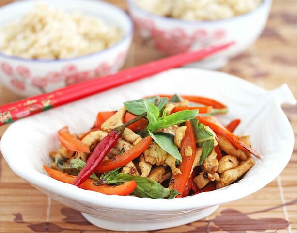 File:ThaiStirFryChickenWithBasil1 edited-1-1024x801.jpg