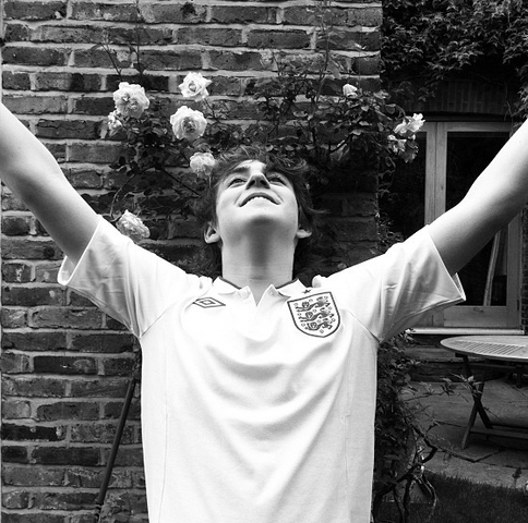 File:CharlieRowe-14.png
