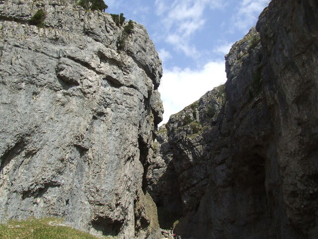File:Gordale Scar.jpg