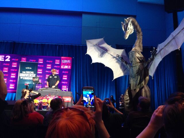 File:C2e22014-wikiacosplay dragon2.jpg