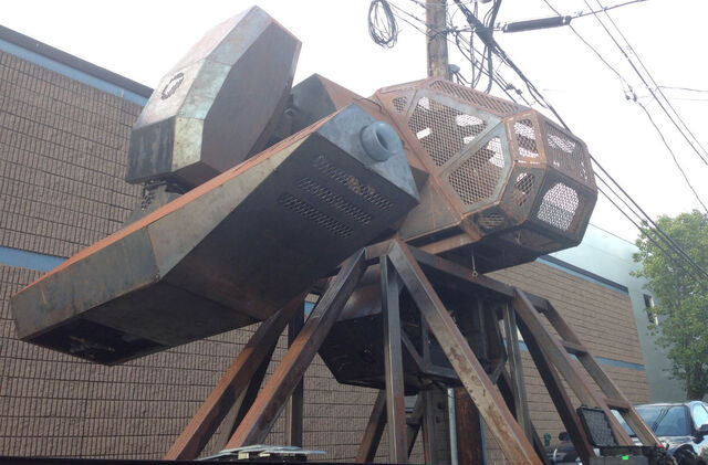 File:NYCC-2014 News Blogs Megabot 001.jpg