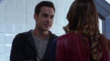Kara acusando Mon-El de tentar matar a Presidente.png