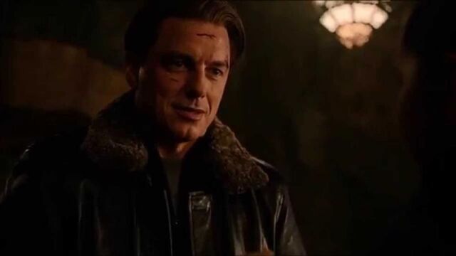 File:Reign cw Munro1.jpg