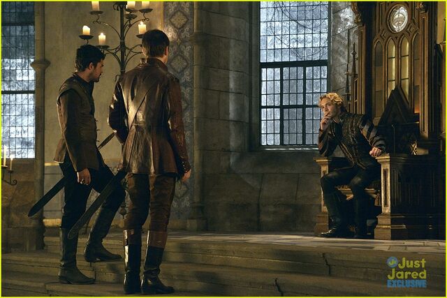 File:Francis-toby-regbo-reign-exclusive-still-01.jpg