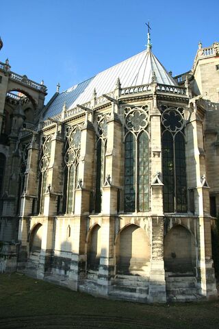 File:800px-Saint-Germain-en-Laye - Sainte-Chapelle01.jpg