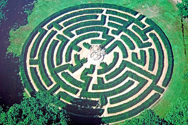 File:France-001675 - Maze (15291950978).jpg