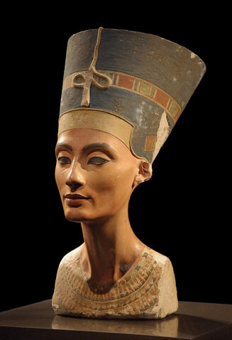 File:Nefertiti.jpg
