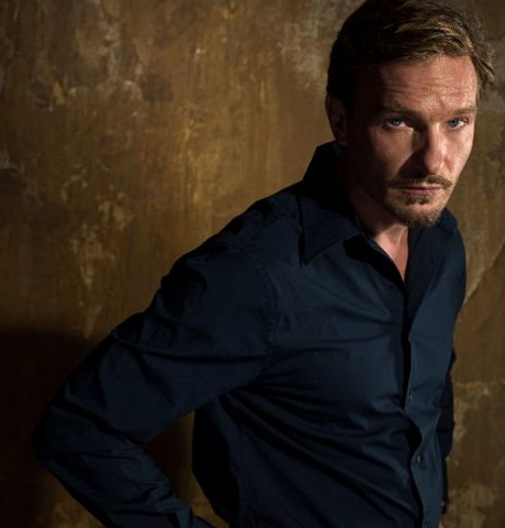 File:Thomas Kretschmann profile.png