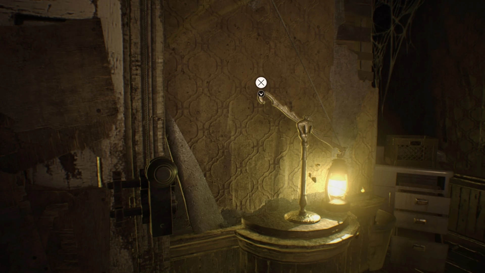 Image RESIDENT EVIL 7 biohazard Lantern use location.jpg Resident