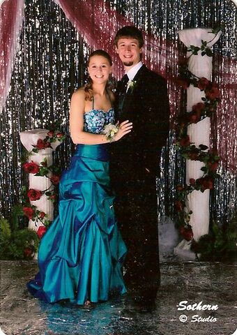 File:Seniorprom.jpg