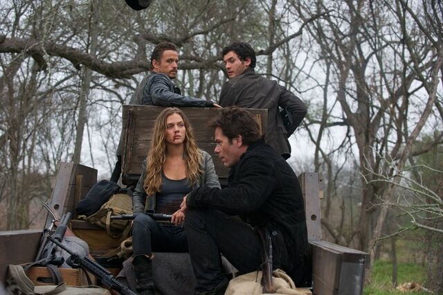 File:-revolution--season-2x19-10.jpg