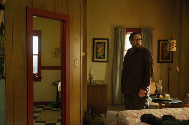 File:-revolution 2x14-9.jpg