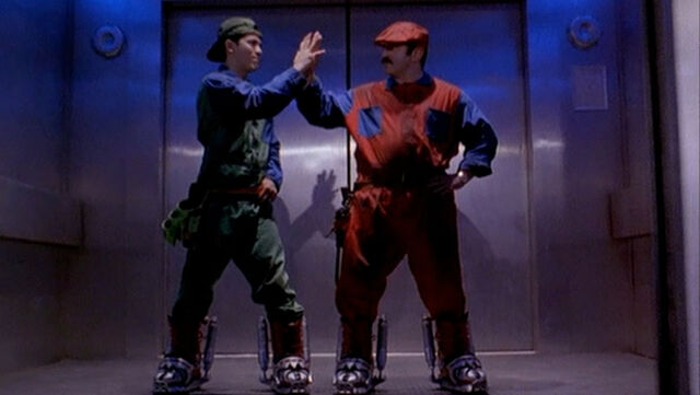 File:Super-mario-bros-john-leguizamo-bob-hoskins.jpg