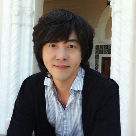 File:Hyun Huh.jpg