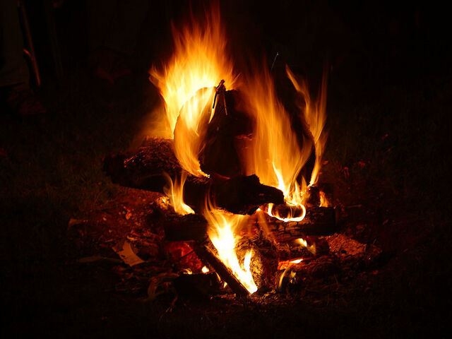 File:800px-Solstice fire Montana.jpg