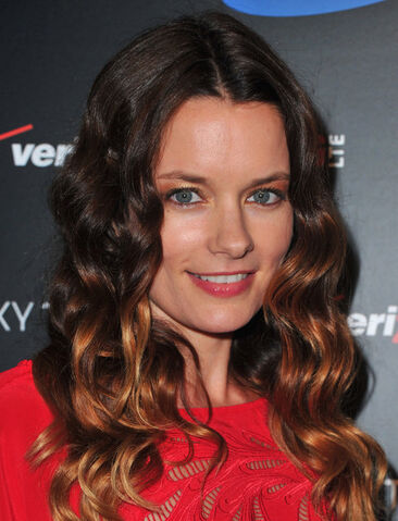 File:Gina Holden Samsung Verizon Launch Samsung 5o8k33Pe31kl.jpg