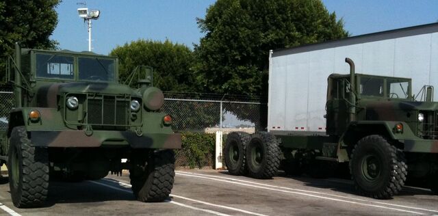 File:Trucks 2.jpg