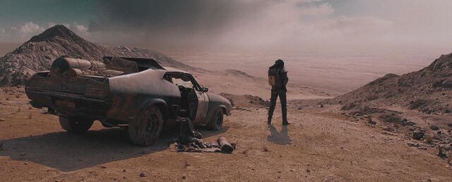 File:Madmax background 2015.jpg