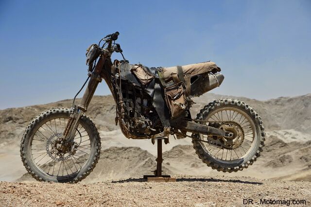 File:Mad max fury road moto frd-32636-1-.jpg