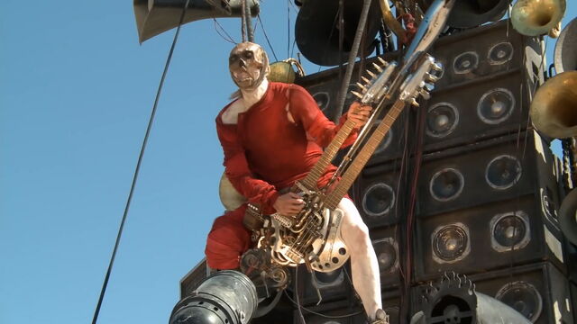File:Car-madmax-75f.jpg