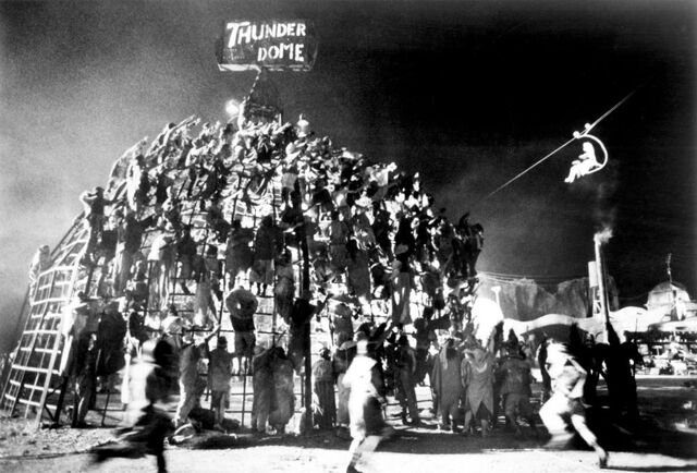 File:ThunderDomePhoto.jpg