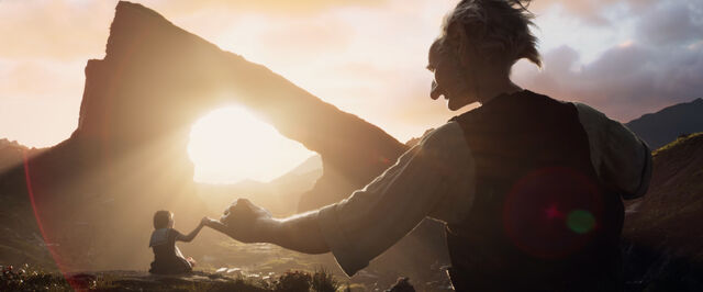 File:THUMBNAIL-BFG-Trailer-2.jpg