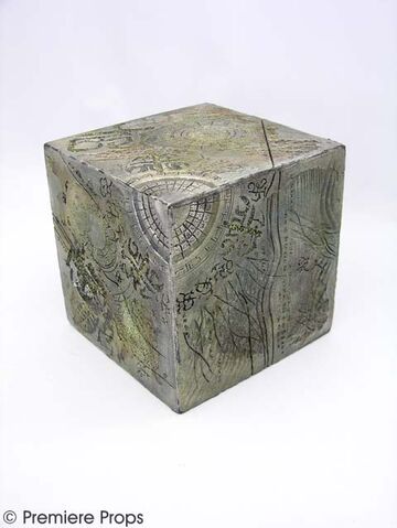 File:Allsparkcube.jpg
