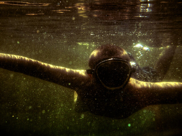File:Underwater Explorer-727.jpg