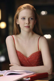 Castle-Molly-Quinn-2