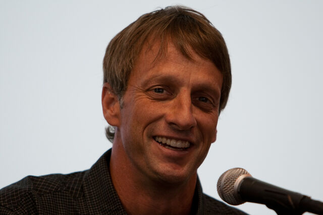 File:Tony Hawk livephoto-3874.jpg