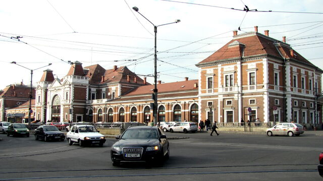 Fișier:Cluj-Napoca-Piața Gării-Gara-IMG 4623.jpg