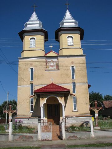Fișier:Biserica Sf Nicolae (Săsciori, Brașov).jpg