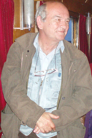 File:397px-Ioan Grosan.jpg