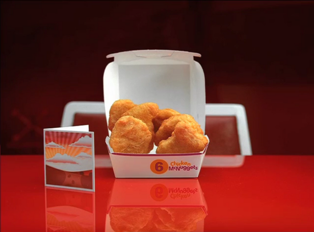 File:6 Piece Chicken McNuggets.png