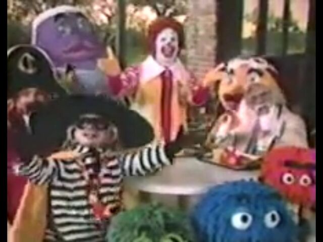 File:Ronald McDonald & Friends 4.jpg