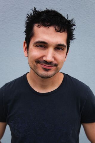 File:Brandonfarmahini.jpg